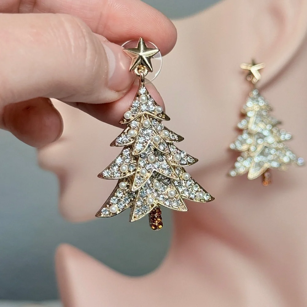 ⚜️ Elegant Christmas Tree Earrings with Cubic Zirconia 💎